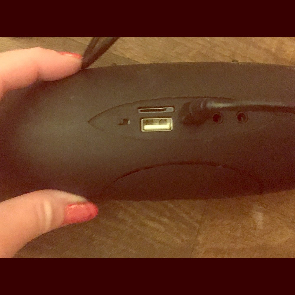 Bluetooth speaker pill am fm radio sd sard slot